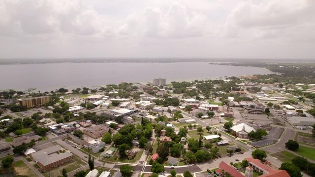 Aerial video Downtown Sebring FL on Lake Charles