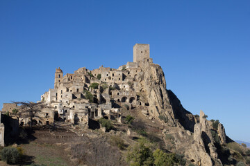 Fototapeta na wymiar ruins of the castle