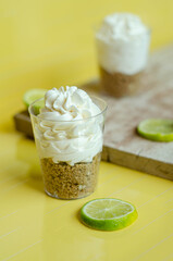 Mini Cheescake de limón en vaso