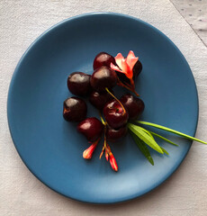 natural red cherries