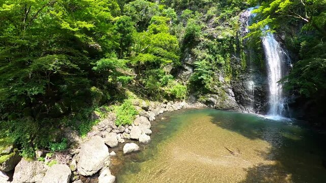 大阪　箕面川の大滝