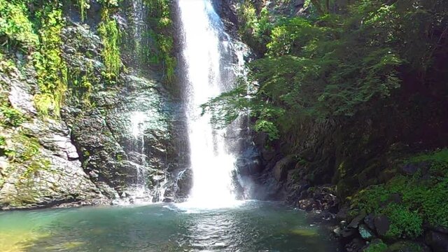 大阪　箕面川の大滝