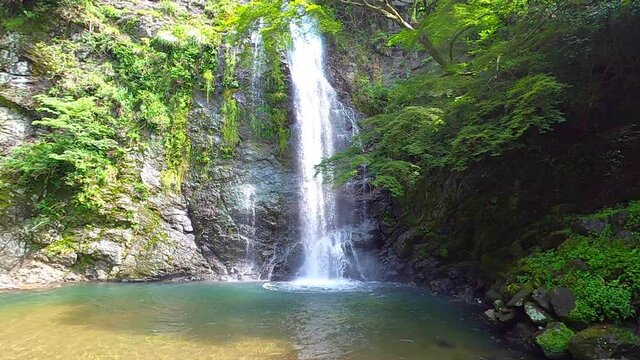 大阪　箕面川の大滝