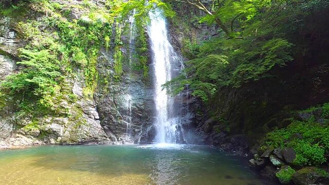大阪　箕面川の大滝