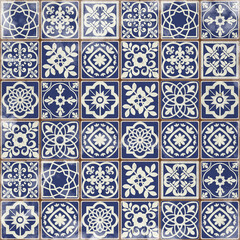 Carreaux portugais bleus motif grungy background - Azulejos fashion interior design carreaux