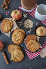 Crunchy sweet apple oat cookies 