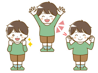 太った幼い少年の楽しい表情