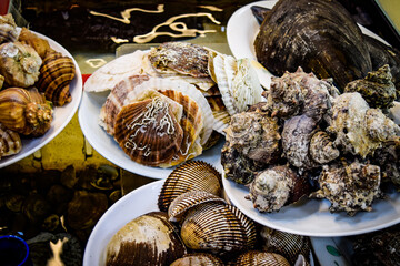 韓国、チャガルチ市場の情景