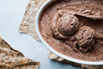 Composition with chocolate ice cream