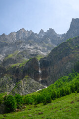 Fototapeta na wymiar a waterfall in the Glarus Alps