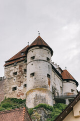 Fototapeta na wymiar Runder Turm am Schloss Hellenstein in Heidenheim, Baden-Württemberg, Deutschland