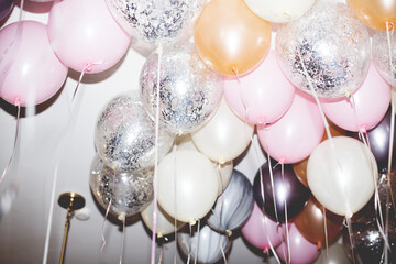 Colorful balloons in a party © Rawpixel.com
