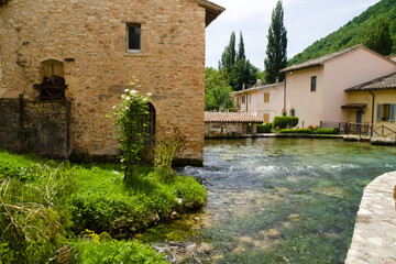Fototapeta na wymiar Rasiglia il borgo delle acque in Umbria