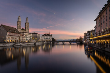 Naklejka premium Sunset in Zurich
