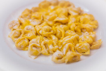 Tortellini alla panna da affioramento