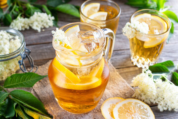 Homemade elderberry flower lemonade, make elderberry flower syrup yourself
