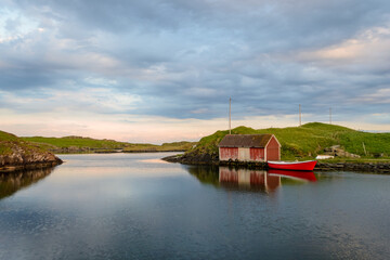 Fototapeta premium Sea house // Sjøhus på Kvitsøy