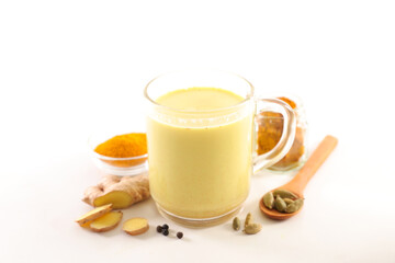 healthy ayurvedic drink- turmeric latte