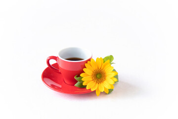 ヒマワリの花束とコーヒー(白バック）