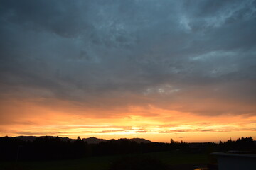 Obraz premium sunset over the mountains