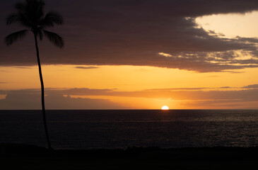 sunset on the Hawaiian sea low horizon 6