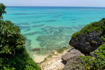 Fototapeta na wymiar 南国沖縄の美しい海
