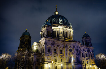 Fototapeta na wymiar saint nicholas church - Berlin