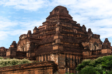 Fototapeta na wymiar Dhammayan Gyi temple, Bagan, Myanmar