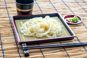 ざるうどん