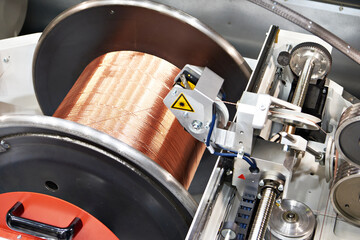 Spool copper wire on double twist bunching machine