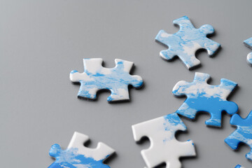 Cloud & social media icon on colorful jigsaw puzzle