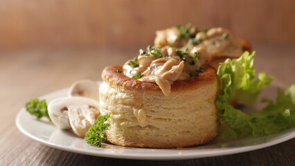 vol au vent- puff pastry with cream and mushroom
