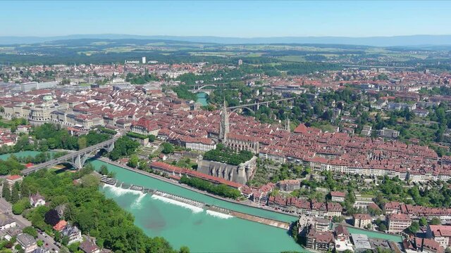 Bern: Aerial view of capital city of Switzerland, historic city center above clear turquoise waters of river Aare - landscape panorama of Europe from above