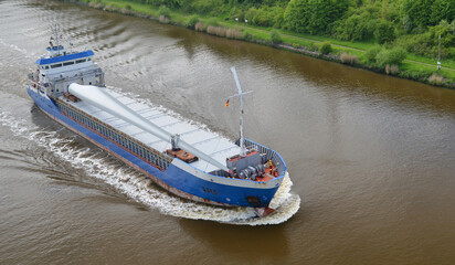 Obraz premium Mehrzweckschiff Alizee