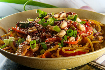 Thai Peanut Butter Lo Mein