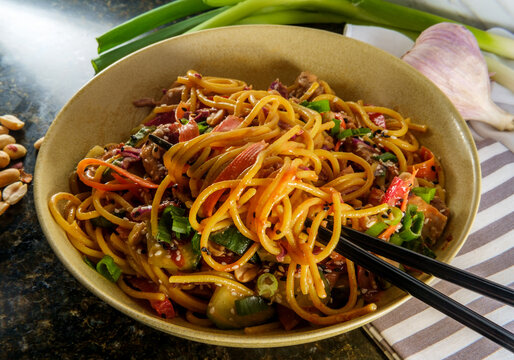 Thai Peanut Butter Lo Mein