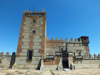 Castillo de Narros de Saldueña