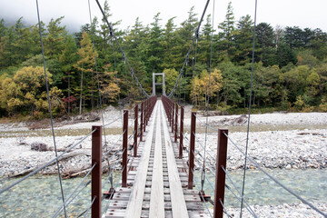 上高地　梓川　つり橋