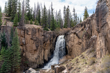 Fototapeta na wymiar Waterfall in Colorado
