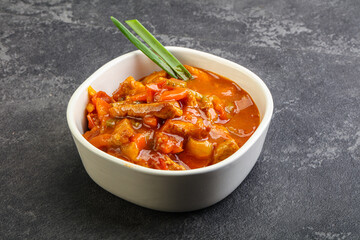 Meat goulash with vegetables