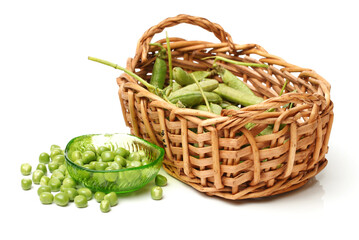 basket of green peas