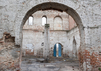  Abandoned warehouses (Paramonovskie) in Rostov-on-Don (1883)