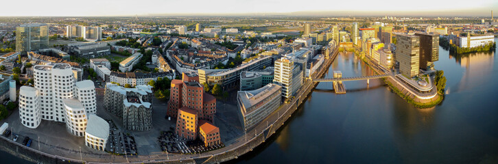 Obraz premium Modern Architecture at the Media Harbour at sunrise; Düsseldorf, North Rhine Westphalia, Germany