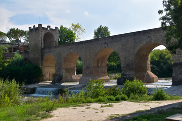 Fototapeta na wymiar Devil's bridge in Tolentino, Italy