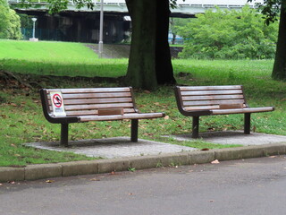 コロナ禍のベンチ