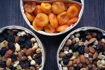 A mixture of nuts, dried fruits and candied fruits.