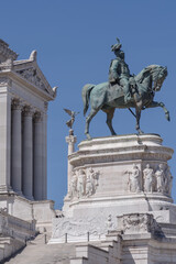 Obraz premium The equestrian statue of Victor Emmanuel II, located at the architectural centre of the Vittoriano the Italian national monument in Rome
