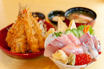 ミックスフライと海鮮丼　定食