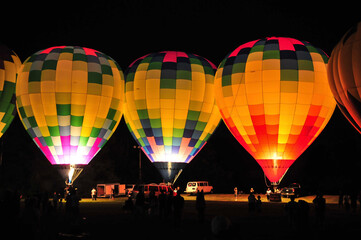 hot air balloon night glow