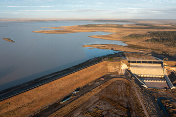  Lake Maraboon and Fairbairn dam in central Queensland, Australia.